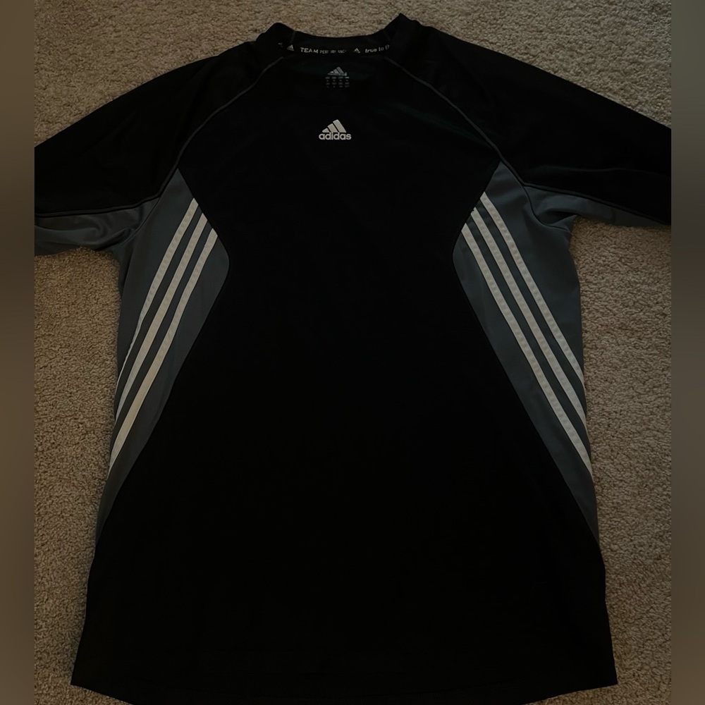 Adidas Black and Gray Short Sleeve Tee XL